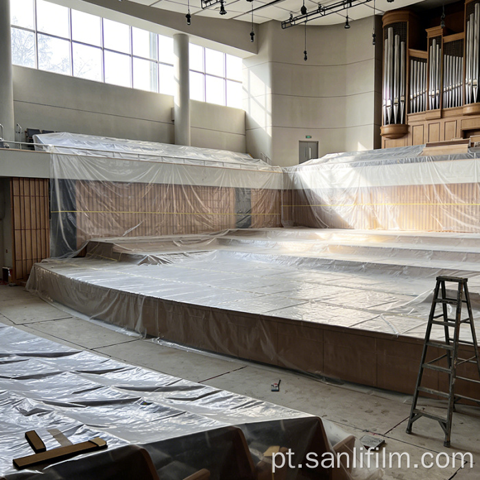 Filme retardador de chamas para espaços públicos